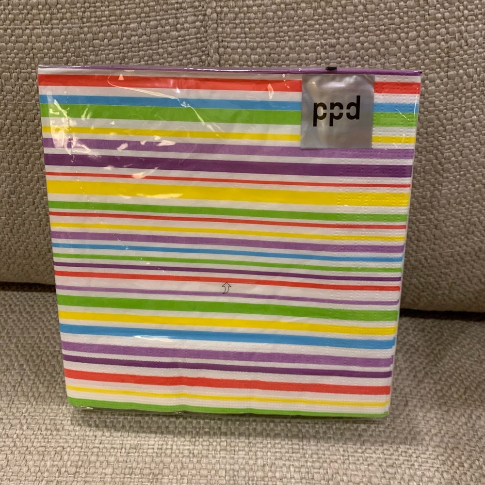 2 pkgs Primavera Large Napkins